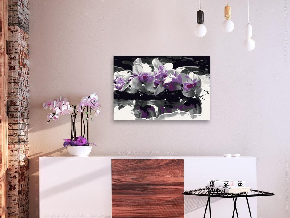 Tableau à peindre par soi-même - Orchidée violette (fond noir et reflet dans l'eau)